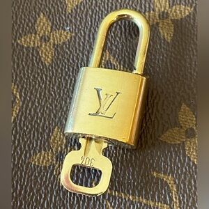 Louis Vuitton brass lock set with key #304 Authentic padlock NICE!